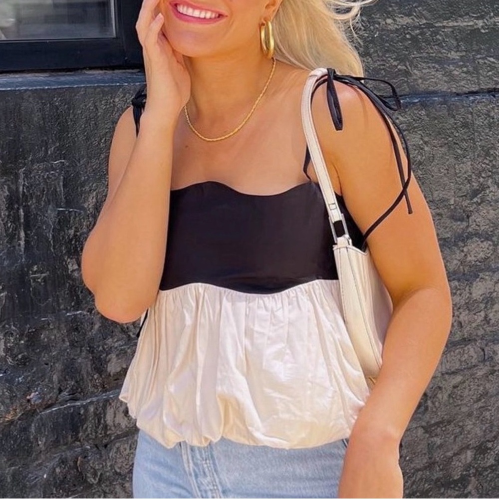 Sofie the Label Bubble Hem Top
